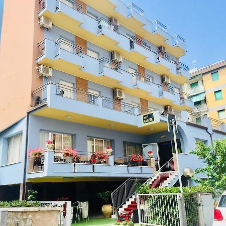 Hotel Majestic Cesenatico Exterior photo